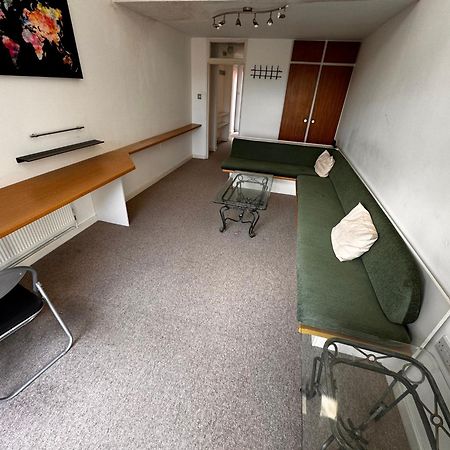 Two-Bedroom Flat Close To Uni & Shopping Center With Free Parking Coventry Luaran gambar